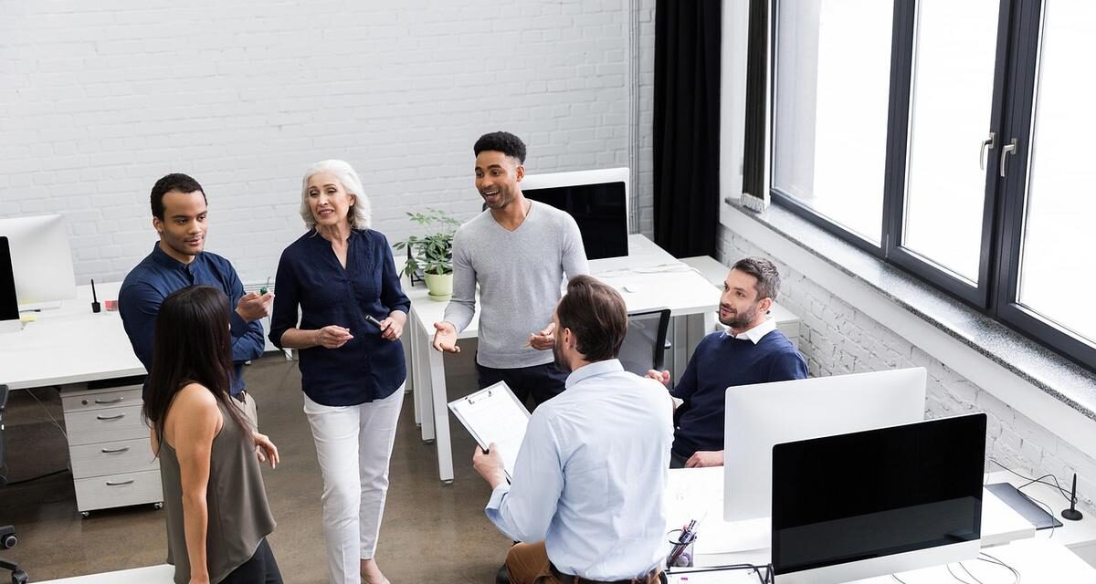 Presenza esecutiva, l’abilità chiave per i leader 2025: genera fiducia, ispira i team e gestisci la pressione