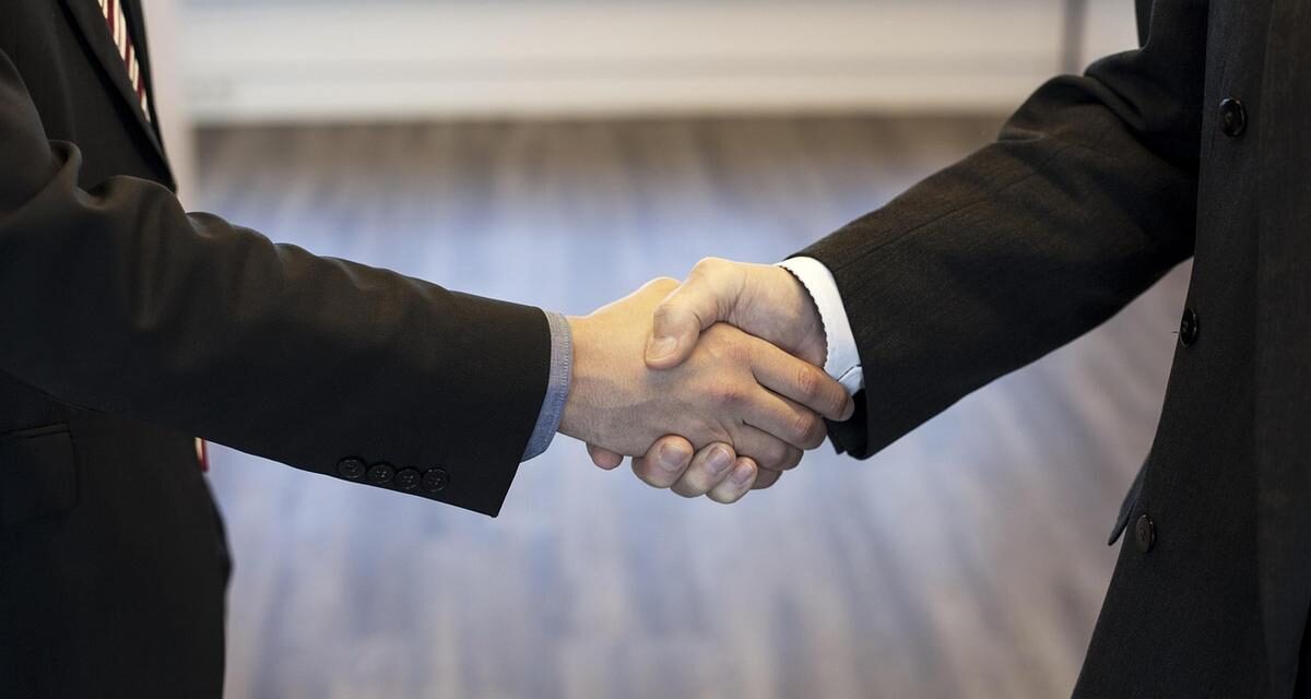 2025, B2B: 4 segreti per guadagnare fiducia in epoca IA